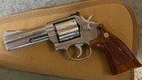 Smith and Wesson 686-3 (4 in) - 1 of 6