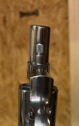 Smith and Wesson 15-3 (2 in, blue, orig. box) - 3 of 9