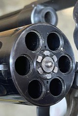 Smith and Wesson 28-2 (6 in, blue) - 6 of 6