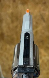 Smith and Wesson 66-4 (2 1/2, stainless) - 4 of 5