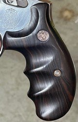 Smith and Wesson 617 (6in, combats) - 6 of 6