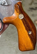Smith and Wesson 696-1 (3 in, target grip) - 6 of 6