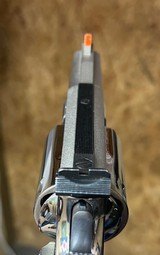 Smith and Wesson 19-4 (nickel, 2 1/2 in) - 4 of 6