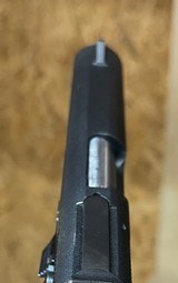 Smith and Wesson 39-2 (blue, 3 mags) - 4 of 8