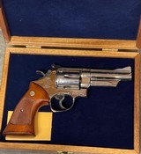 Smith and Wesson 29-2 (4 inch, nickel) - 2 of 6