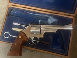 Smith and Wesson 629 (6 inch barrel, p and r) - 2 of 8