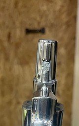 Smith and Wesson 10-5 (2 in, nickel) - 3 of 7