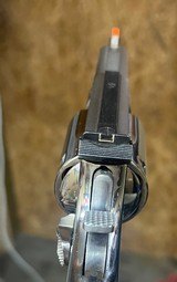 Smith and Wesson 19-4 (2 1/2 in, nickel) - 4 of 6