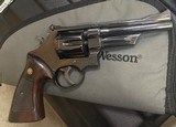 Smith and Wesson 27-2 (blue, 5 in!) - 2 of 10