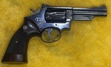 Smith and Wesson 19-3 (4 in, blue) - 2 of 8