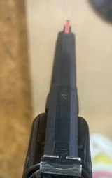 Smith and Wesson 19-3 (4 in, blue) - 4 of 8