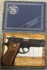 Smith and Wesson 39 2 (blue, original box)
