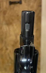 Smith and Wesson 15-3 (2 in, blue) - 3 of 7