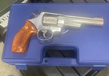 Smith and Wesson 657-4 (orig. box) - 2 of 7