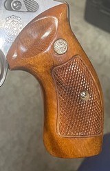 Smith and Wesson 657-4 (orig. box) - 6 of 7