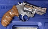 Smith and Wesson 66-2 (2 1/2 in, combats) - 2 of 6