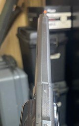 Smith and Wesson 586 (8 3/8ths, box, tools) - 4 of 7