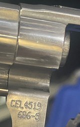 Smith and Wesson 686-5 Plus - 5 of 7