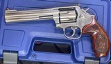 Smith and Wesson 686 5 Plus
