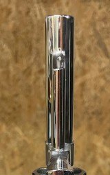 Smith and Wesson 29-2 (4 in, nickel, box) - 3 of 9