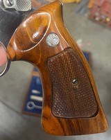 Smith and Wesson 29-2 (4 in, nickel, box) - 7 of 9