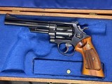 Smith and Wesson 29-2 (6 in, blue, box) - 2 of 8