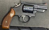 Smith and Wesson 19-5 (2 1/2 in, blue) - 2 of 8