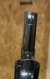 Smith and Wesson 19-5 (2 1/2 in, blue) - 3 of 8