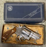 Smith and Wesson 66 (2 1/2 in, box) - 2 of 6 Smith and Wesson 66 (2 1/2 in, box) - 2 of 6