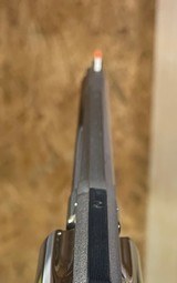 Smith and Wesson 29-2 (6 1/2 in, nickel, box) - 4 of 11