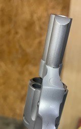 Colt SF-VI (2 in, stainless, .38 spl.) - 3 of 8