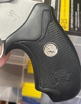 Colt SF-VI (2 in, stainless, .38 spl.) - 8 of 8