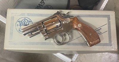 Smith and Wesson 19-3 (2 1/2 in, nickel)