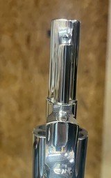 Smith and Wesson 19-3 (2 1/2 in, nickel) - 3 of 6