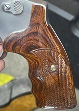 Smith and Wesson 625-2 (orig. box) - 6 of 9