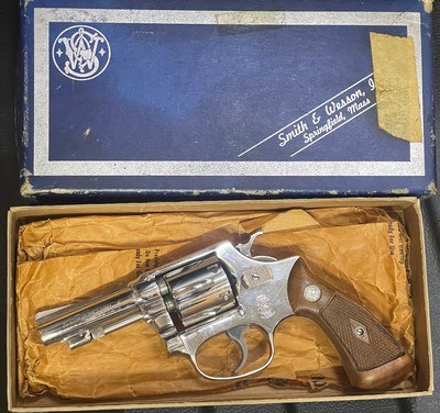 Smith and Wesson 31 (3 in, nickel, orig. box)