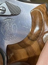Smith and Wesson 686-4 (2 1/2 in, combats) - 6 of 7