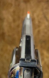 Smith and Wesson 29-2 (4 in, nickel) - 4 of 8
