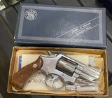 Smith and Wesson 66-2 (2 1/2, box)