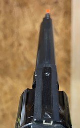 Smith and Wesson 57 (6 in, blue) - 4 of 6