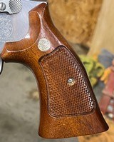 Smith and Wesson 686 (4 in, box, tools) - 6 of 10