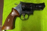 Smith and Wesson 27-2 (s prefix, diamon grip, 3 1/2) - 2 of 6