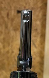 Smith and Wesson 27-2 (s prefix, diamon grip, 3 1/2) - 3 of 6