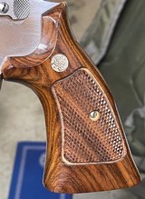 Smith and Wesson 686 (4 in, targets) - 6 of 6