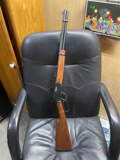 Winchester 9422 Magnum (blue, 18 inch barrel)