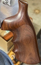 Smith and Wesson 657 (6 inch, combats) - 6 of 6