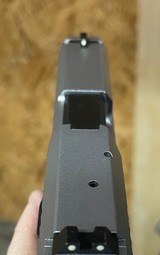 HK USP Compact 40 - 4 of 6