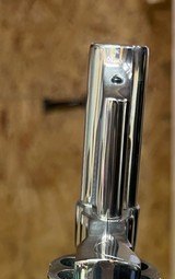 Smith and Wesson 19-3 (2 1/2 in, nickel) - 3 of 7