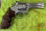 Smith and Wesson 686-4 (4 inch pinned barrel, custom grips) - 2 of 5