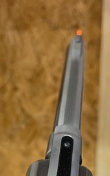 Smith and Wesson 629-4 Classic - 4 of 5